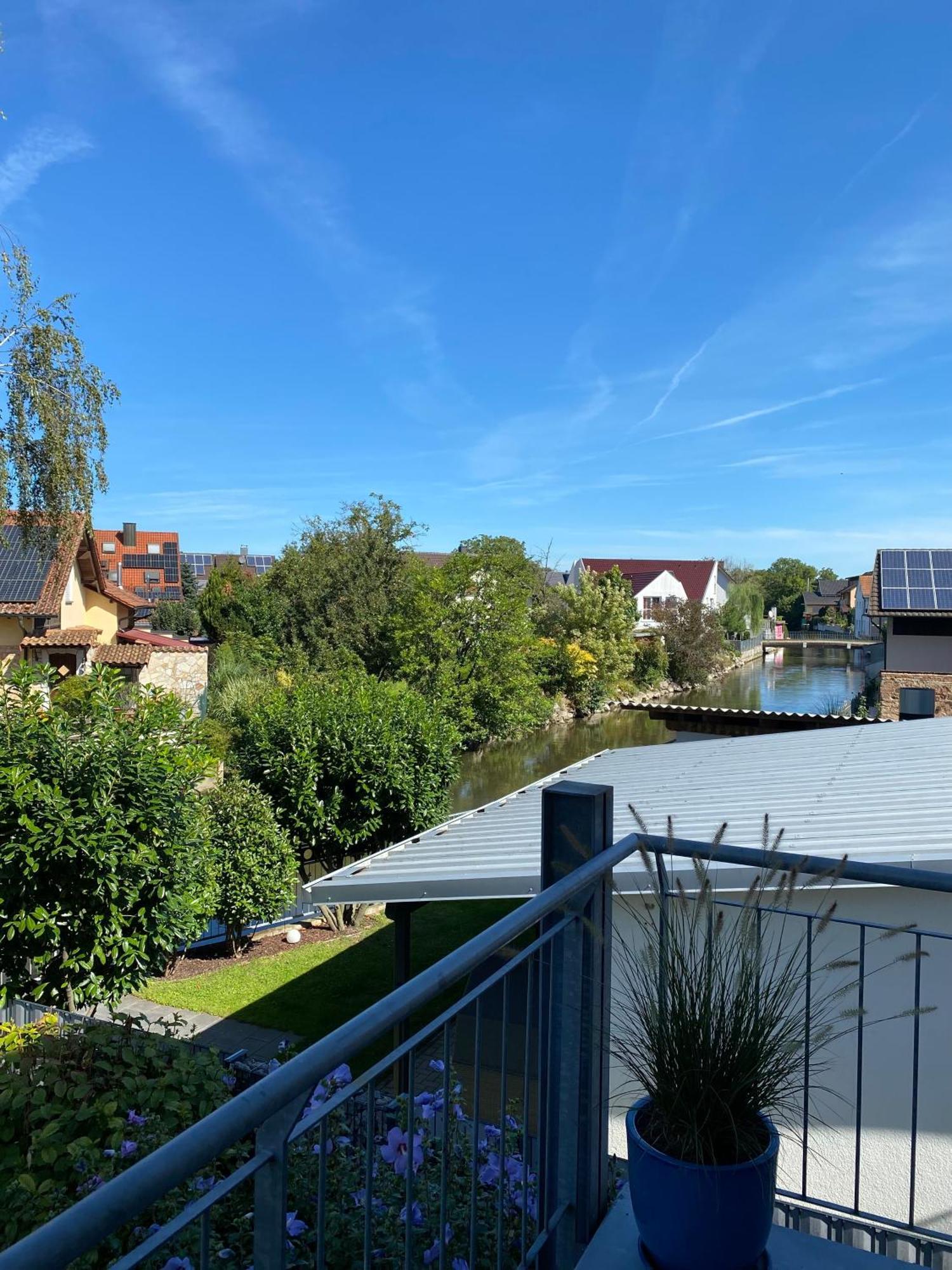 Harmony Apartment, Your Holiday Home In Rust With Balcony & River-View, 5Min To Europa-Park מראה חיצוני תמונה